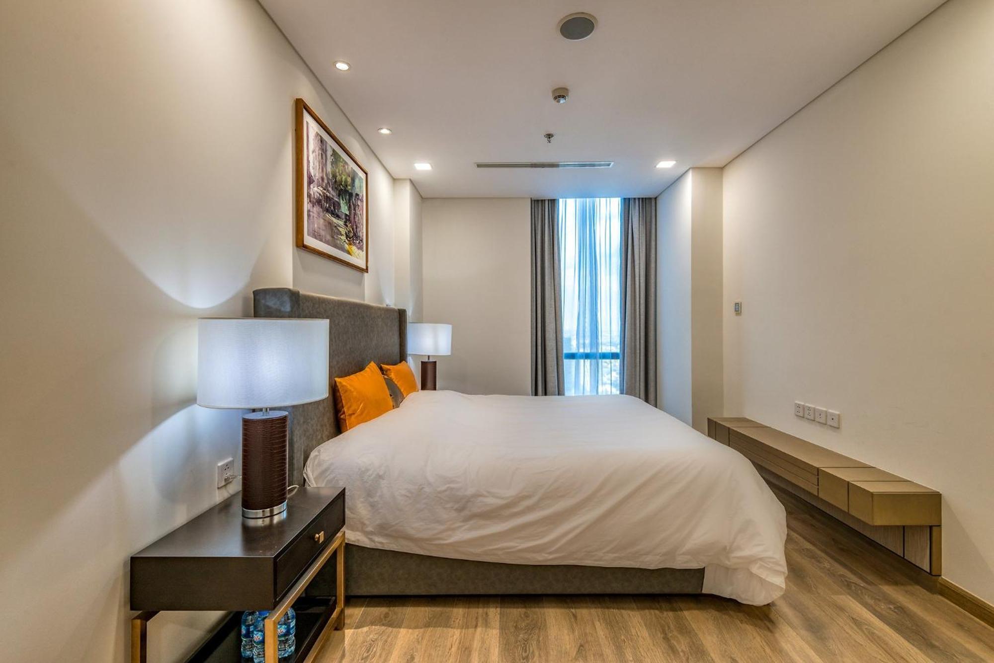 Urban Heights Rentals Landmark 81 Хошимін Екстер'єр фото