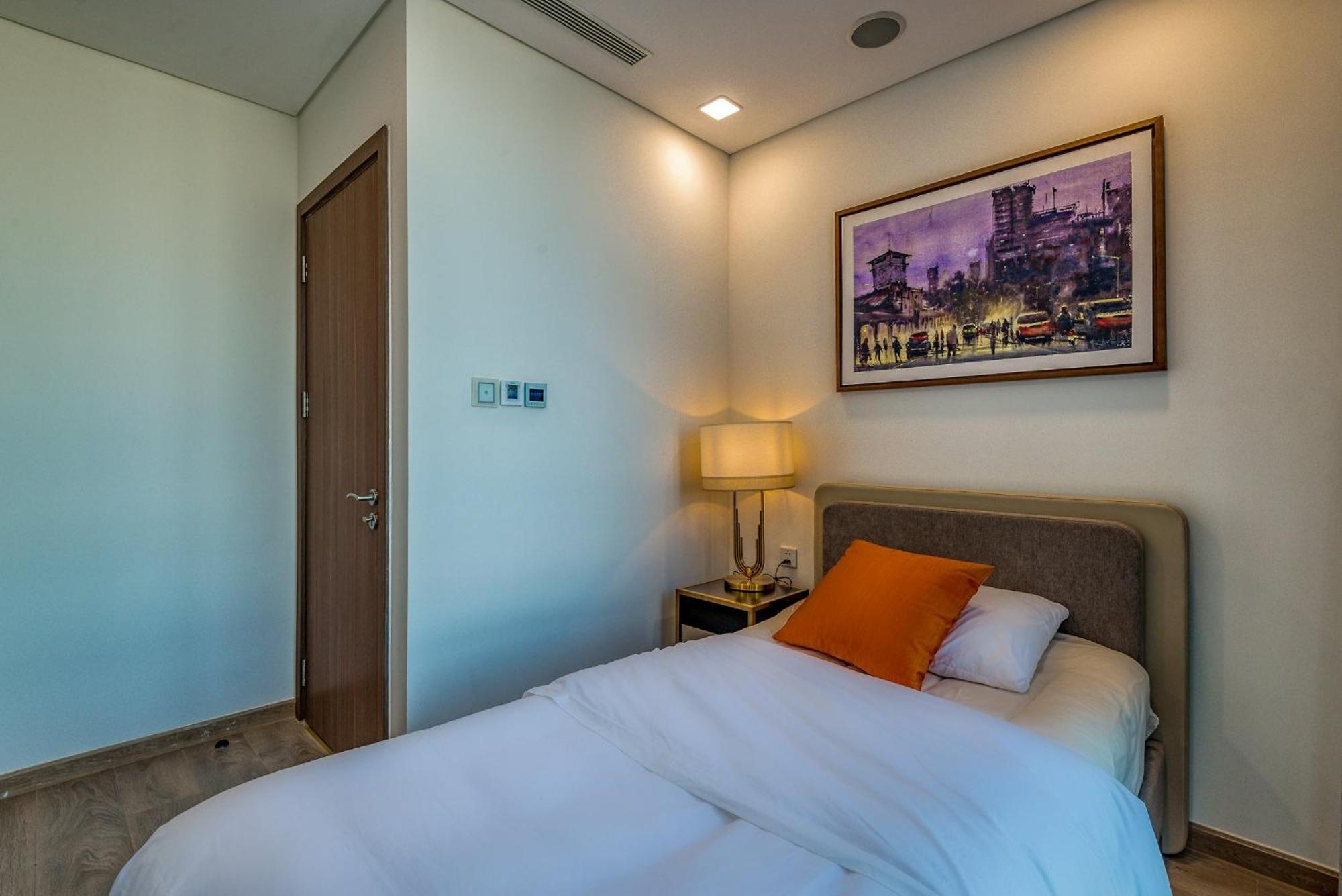 Urban Heights Rentals Landmark 81 Хошимін Екстер'єр фото