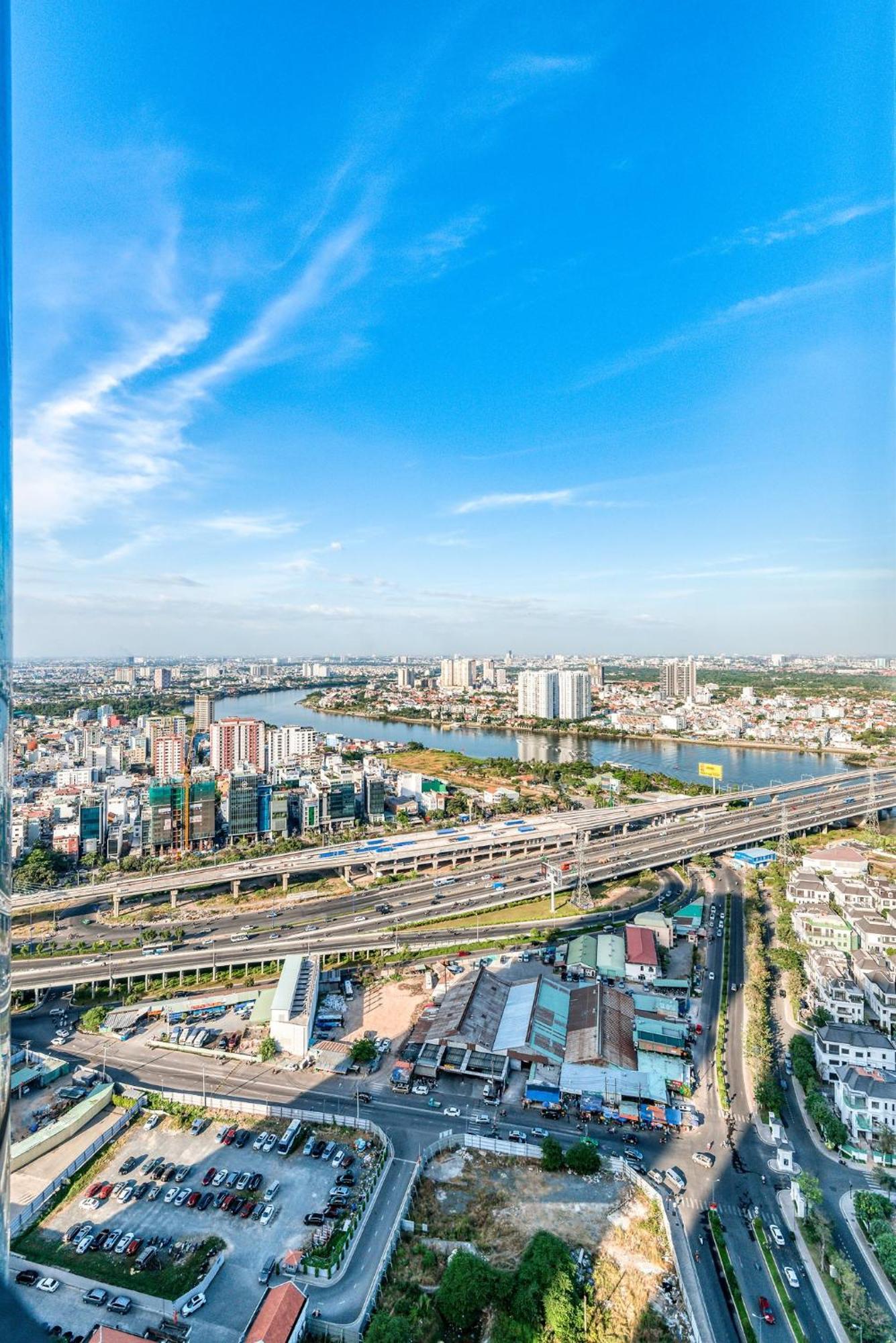 Urban Heights Rentals Landmark 81 Хошимін Екстер'єр фото